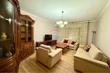 Foto e Apartment me qera Komuna Parisit, Rruga Skender Luarasi, Tiranë