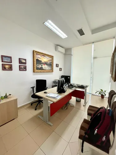 Foto e Ambient biznesi në shitje Rruga Elbasanit, Tiranë