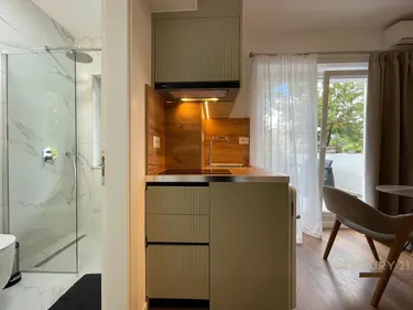 Foto e studio në shitje Brryli, Tiranë