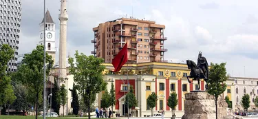 Foto e Zyrë me qera Sheshi Skenderbej, Tiranë