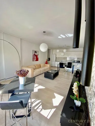 Foto e Apartment me qera Tirana e Re, Rruga Margarita Tutulani, Tiranë