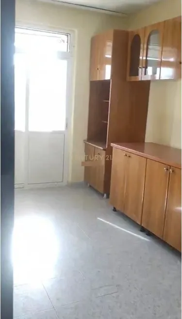 Foto e Apartment me qera Xhamllik, Tiranë