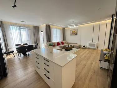 Foto e penthouse në shitje Porcelan, Tiranë