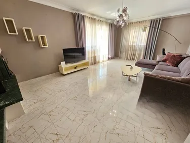 Foto e Apartment me qera ( Ngjitur me Restorant Freskun ), Tirane, Tiranë