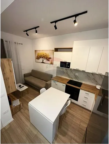 Foto e Apartment me qera Ali Demi, Kompleksi Mangalem, Tiranë