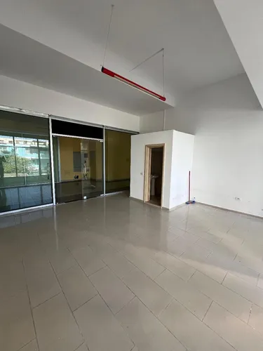 Foto e Dyqan në shitje Te Conad, Rruga Sadik Zotaj, Vlorë
