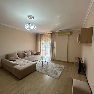 Foto e Apartment me qera Prane Pavarottit, Kopeshti Zoologjik, Tiranë