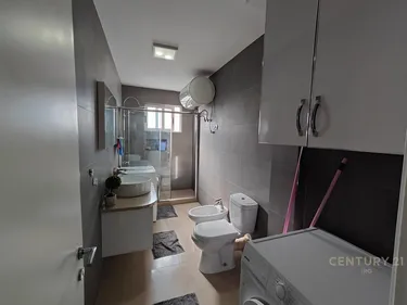 Foto e Apartment me qera Komuna e Parisit, Tiranë