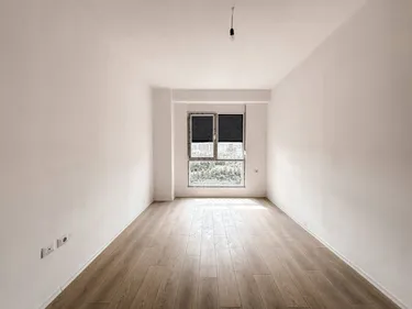 Foto e Apartment në shitje Fusha e Aviacionit, Tiranë