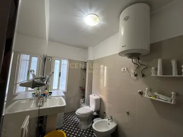 Foto e Apartment me qera Ali Demi, Tiranë