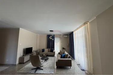 Foto e penthouse me qera Blloku, Bllok, Tiranë