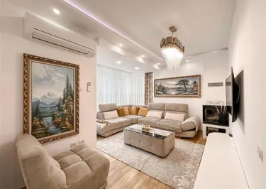 Foto e penthouse në shitje Kopshti Botanik, Tiranë