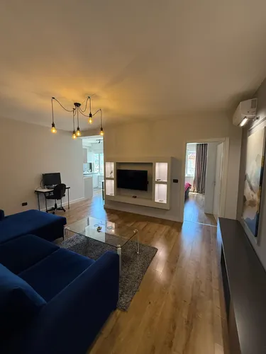 Foto e Apartment me qera Komuna e Parisit, Tiranë