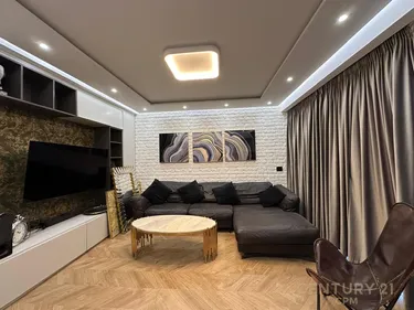 Foto e Apartment me qera Qender, Tiranë