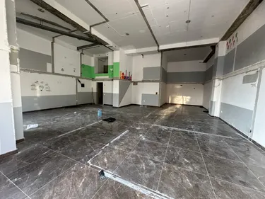Foto e Ambient biznesi me qera Astiri, Rruga Sokrat Miho, Tiranë
