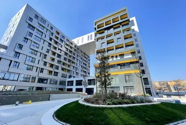 Foto e garage në shitje Square 21, Tiranë