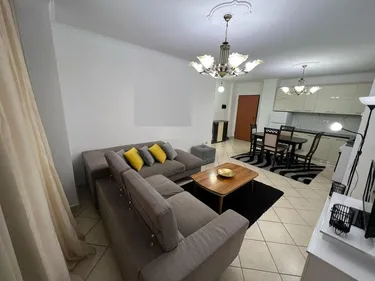 Foto e Apartment me qera Komune e Parisit, Bilal Golemi, Tiranë