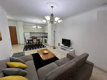 Foto e Apartment me qera Komune e Parisit, Bilal Golemi, Tiranë