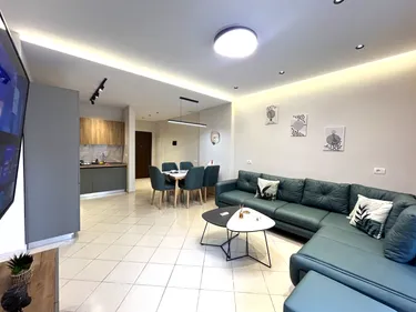 Foto e Apartment me qera Pavarsia, Lungomare, Vlorë