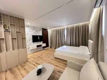 Foto e studio me qera Pallati Sportit, Durres, Durrës