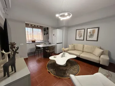 Foto e Apartment me qera 21-dhjetori, Tiranë
