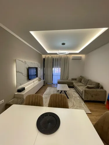 Foto e penthouse në shitje Rruga e Kavajes, Tiranë
