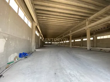 Foto e Magazin me qera Tiran-durres, Durrës
