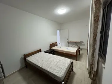 Foto e Apartment me qera Komune, Rruga Robert Shvarc, Tiranë