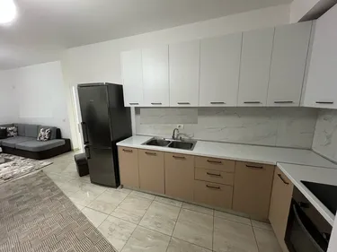 Foto e Apartment me qera Komune, Rruga Robert Shvarc, Tiranë