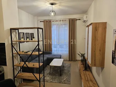 Foto e Apartment me qera Në Rrugën e Dibrës tek Farmacia 10, Tiranë