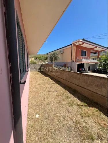Foto e Vilë në shitje Shijak, Durrës