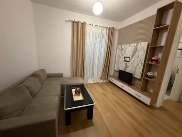 Foto e Apartment me qera Ali Demi, Tiranë