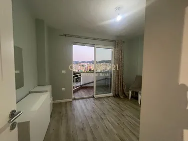 Foto e Apartment me qera Universitetit Mesdhetar, Tiranë
