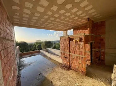 Foto e Vilë në shitje Flower Hill Residence, Tiranë
