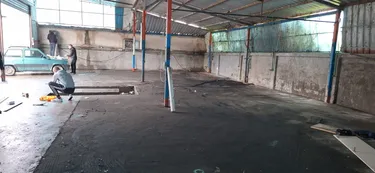 Foto e Magazin me qera Vaqarr, Tiranë