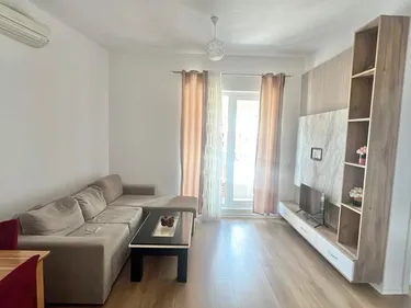 Foto e Apartment me qera Ali Demi, Kompleksi Kaimi, Tiranë