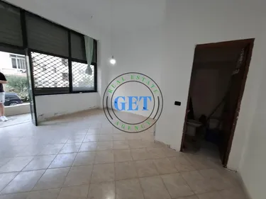 Foto e Ambient biznesi në shitje Durres, Durrës