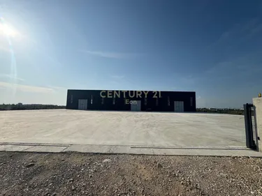 Foto e Magazin në shitje Sektor Rinia, Durres, Durrës