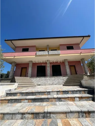 Foto e Vilë në shitje Shijak, Durrës
