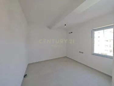 Foto e Apartment në shitje Golem, Kavaje, Kavajë