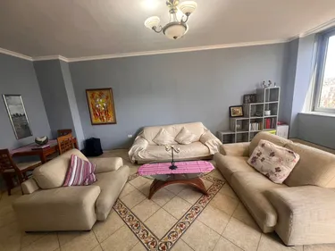 Foto e Apartment me qera Perballe Toptanit, Sheshi Skenderbej, Tiranë