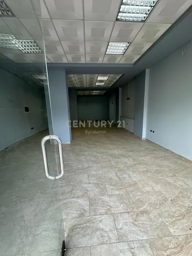 Foto e Ambient biznesi me qera Lagja e Re, Durrës