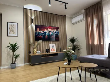 Foto e Apartment me qera Petro Nini, Tiranë