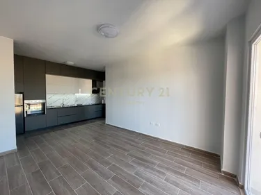 Foto e Apartment me qera Durres tek Zjarrfikesja, Durrës