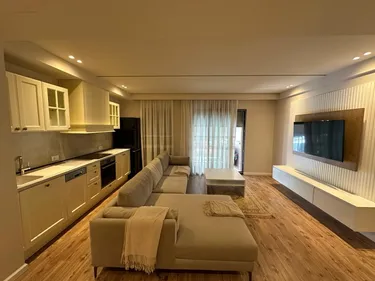Foto e penthouse në shitje Kompleksi Delijorgji, Tiranë