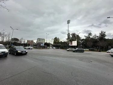 Foto e Ambient biznesi në shitje Stadiumi Dinamo, Tiranë