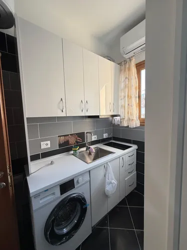 Foto e studio me qera Rruga Misto Mele Vlore, Vlorë