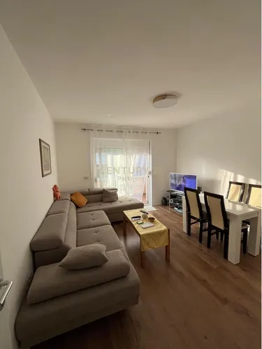 Foto e Apartment në shitje Materniti i Ri, Tiranë