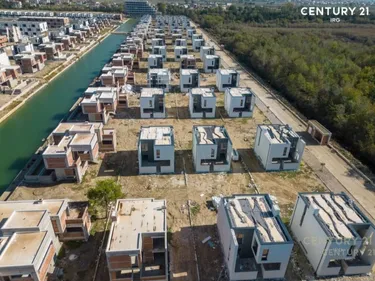 Foto e Vilë në shitje Turquoise Marina, Durrës