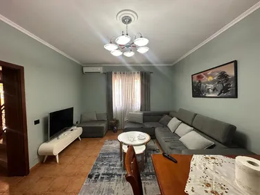 Foto e Vilë në shitje Jordan Misja, Tiranë